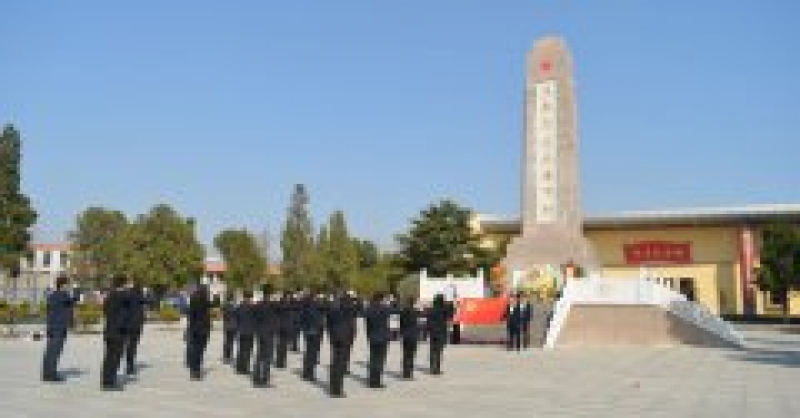 集團(tuán)團(tuán)委開展“緬懷革命先烈，弘揚(yáng)民族精神”愛國主義教育活動